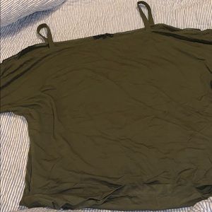 Laundry by Shelli Segal green cold shoulder top